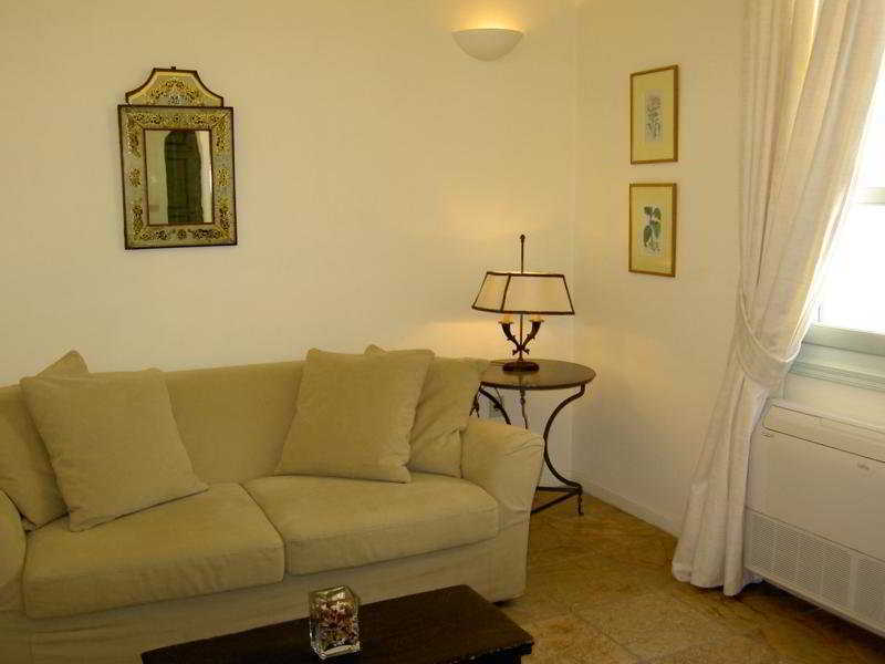 Aria Lito Mansion Hotell Fira  Exteriör bild